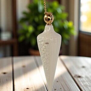 Lenox 1991 Annual Ornament Floral Spire Porcelain Christmas Ivory/Gold No Box